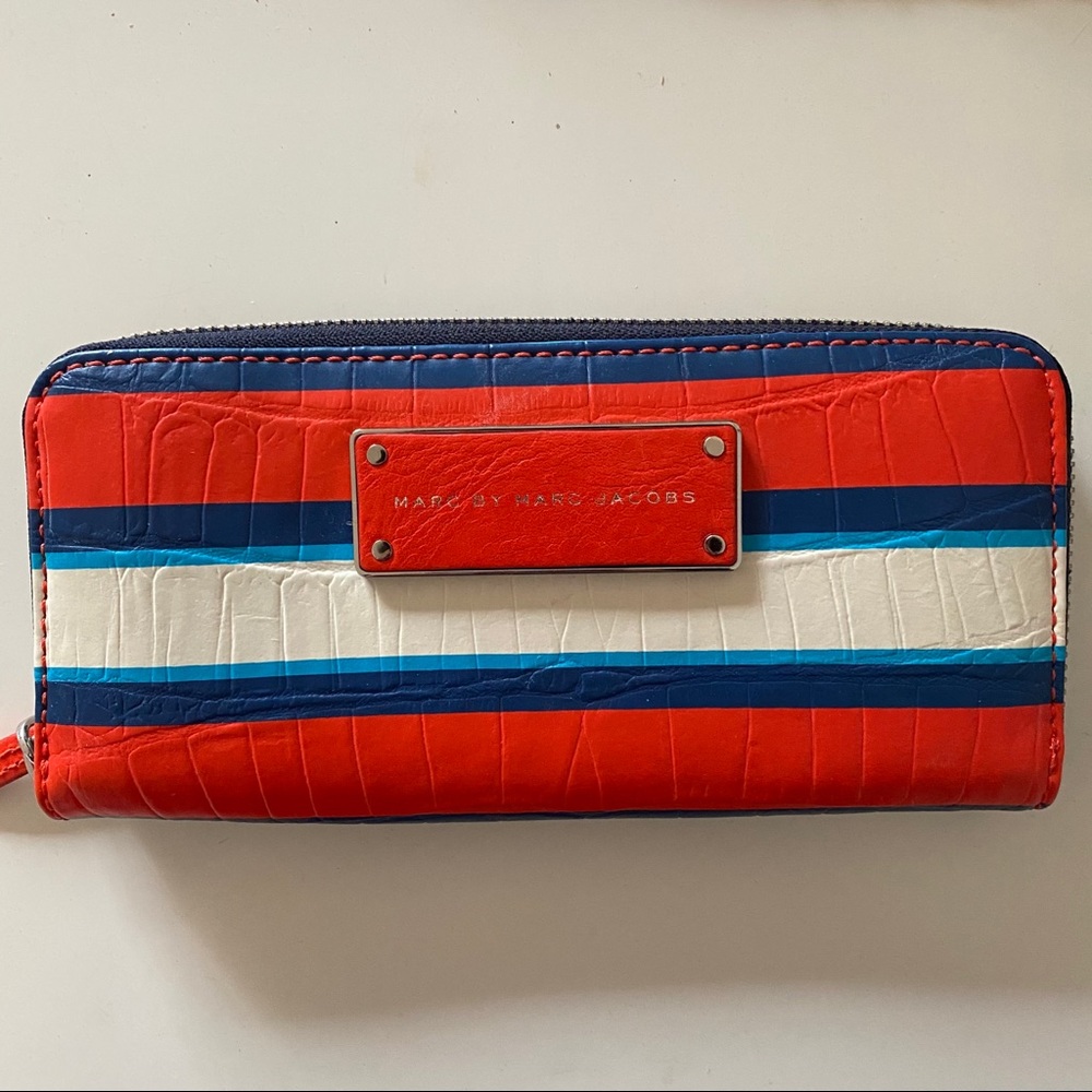NWOT Marc by Marc Jacobs Take Me Slim Wallet